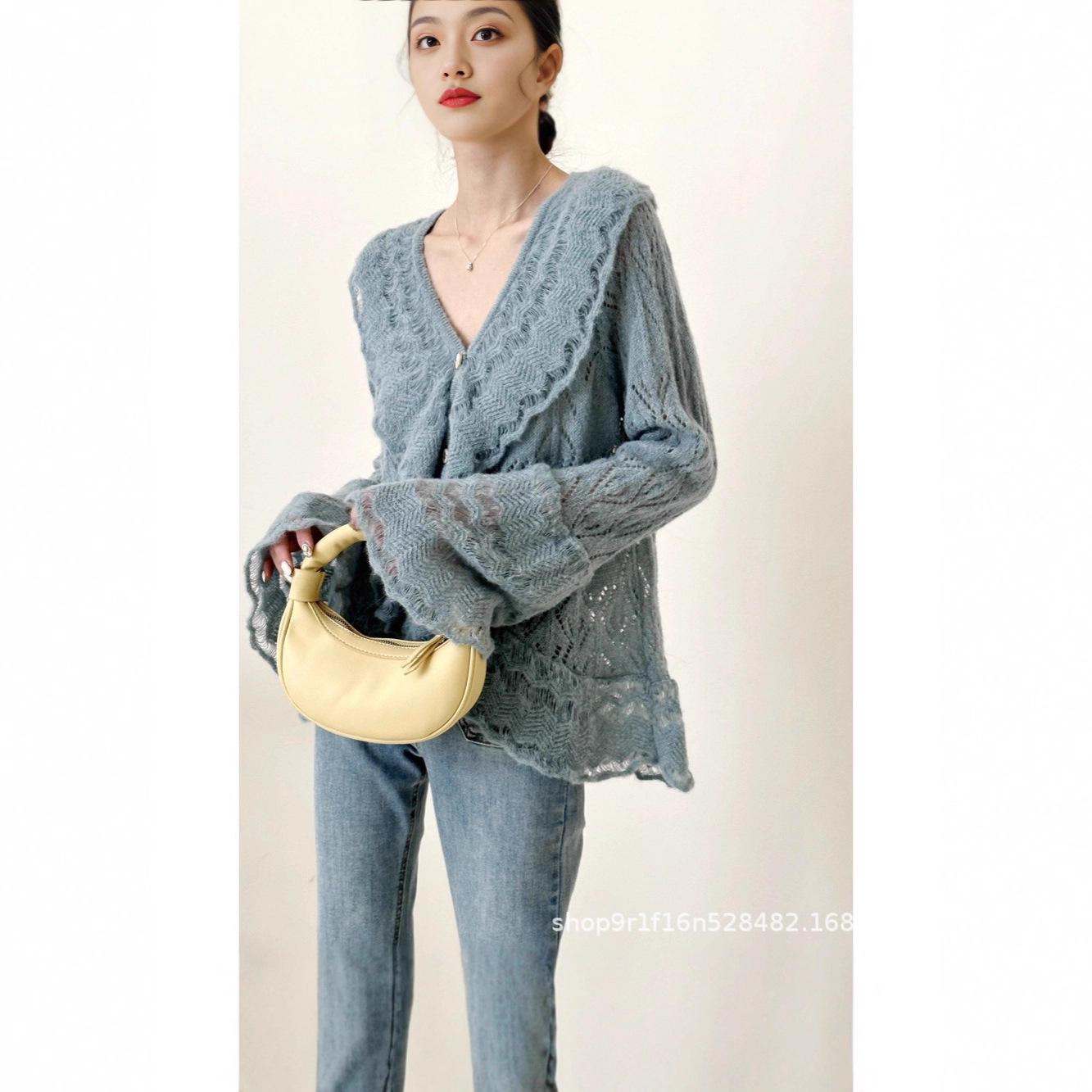 

Women s Milk Tea Style Blue Mohair Ruffle Sweater - Unique, Exquisite, Loose-fit Knitwear One Size озеро синий