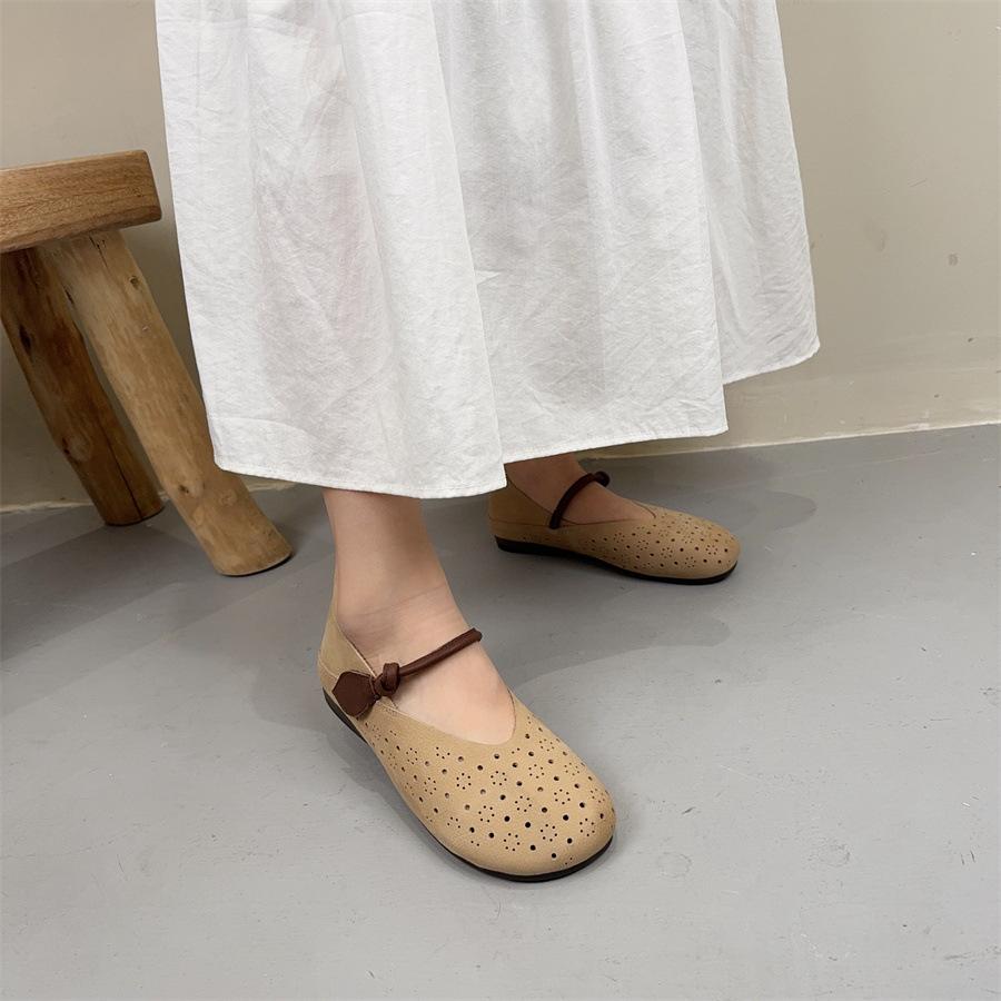 Johnature Breathable Genuine Leather Soft Soled Women's Shoes Summer New Retro Hollow-out Flat Sandals