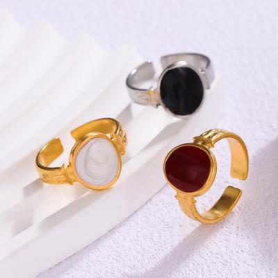 Oval Gold-Plated Titanium Steel Women's Ring – Non-Fading, Light Luxury, High-End Design