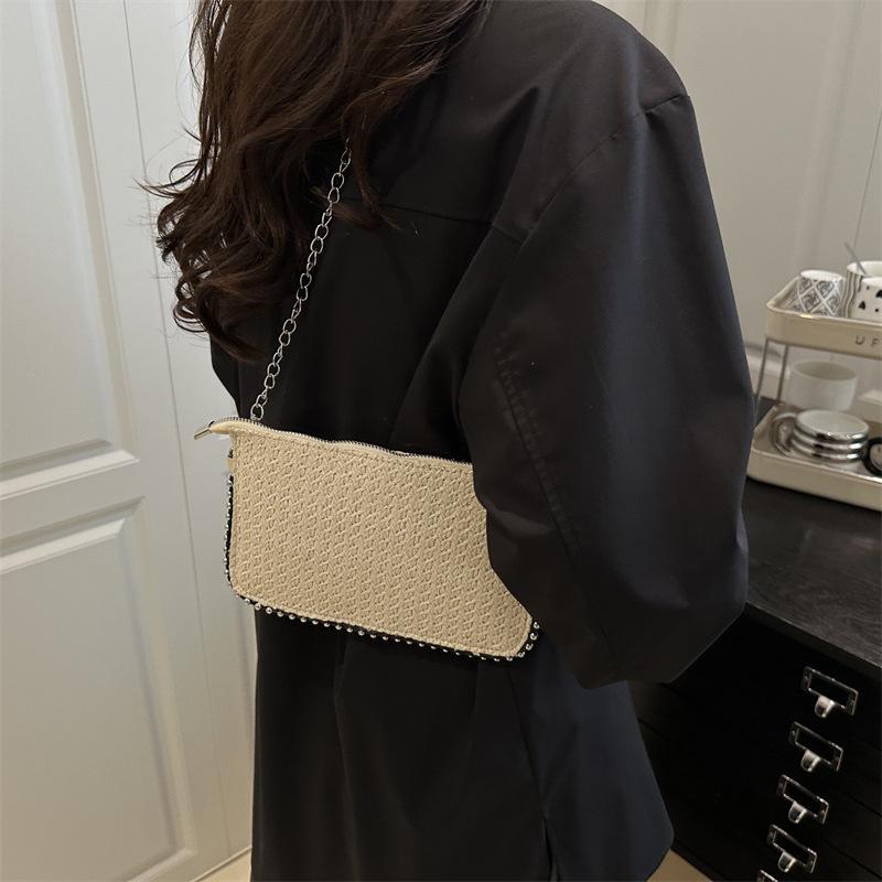 Fashion Woven Single Shoulder Foreign Style Solid Color Clutch Bag 2025 New Retro Fresh Underarm Texture Chain Messenger Bag