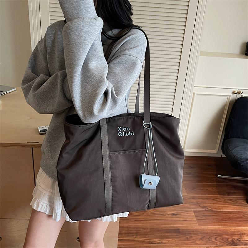 Casual Simple Large-capacity Canvas Bag Women's New Fashionable Versatile Shoulder Tote Bag Class Bag