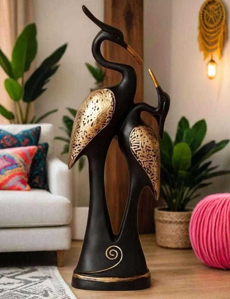 Kissing Swan Duck Couple Statue, Handmade Resin Showpieces - Golden & Black
