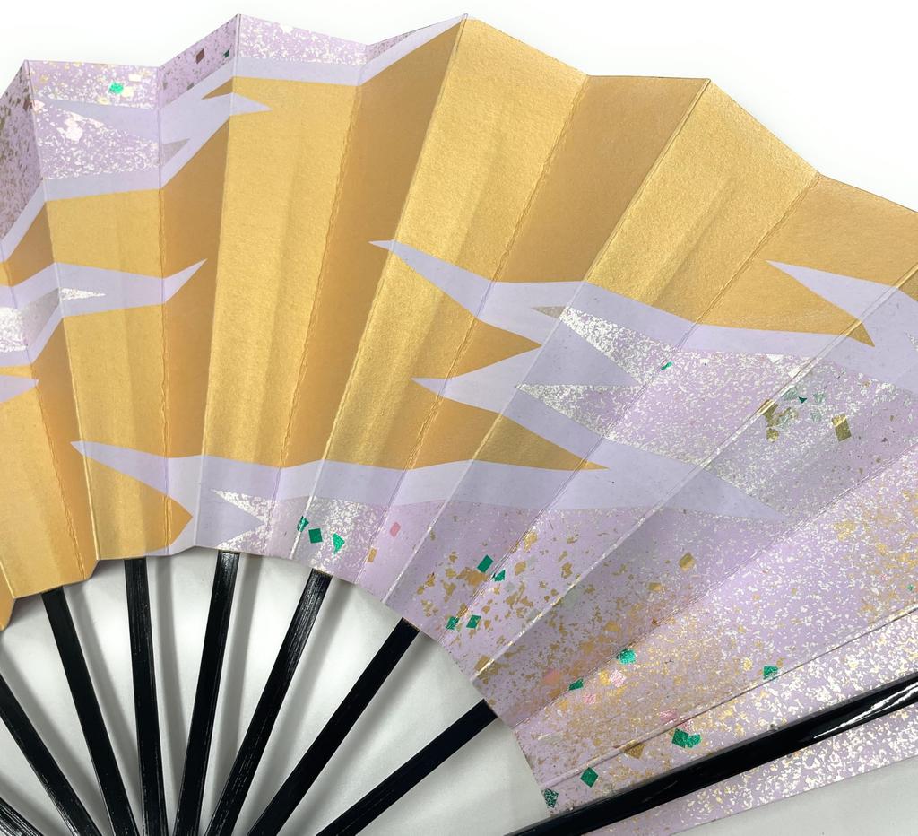 Marché Kimono Asakusa Danse Glycine Violette avec Motif Géométrique et Petits Pouces Noirs à Kyoto pour la Pratique et les Spectacles sur Scène Ventilateur, Pierres,