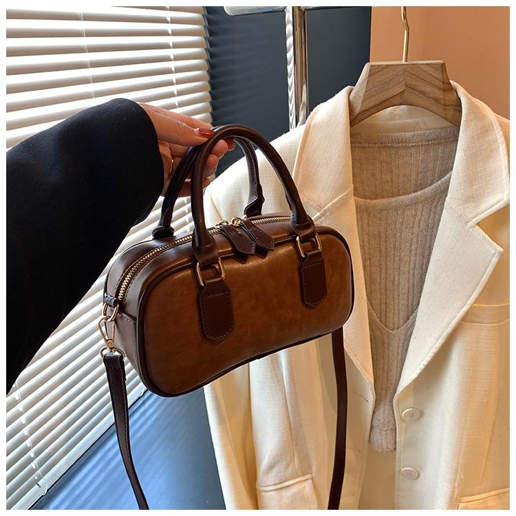 New Fashionable Classic Style Square Shoulder Crossbody Bags Solid Zipper Popularity Sense of Luxury Handbags for Women 2025