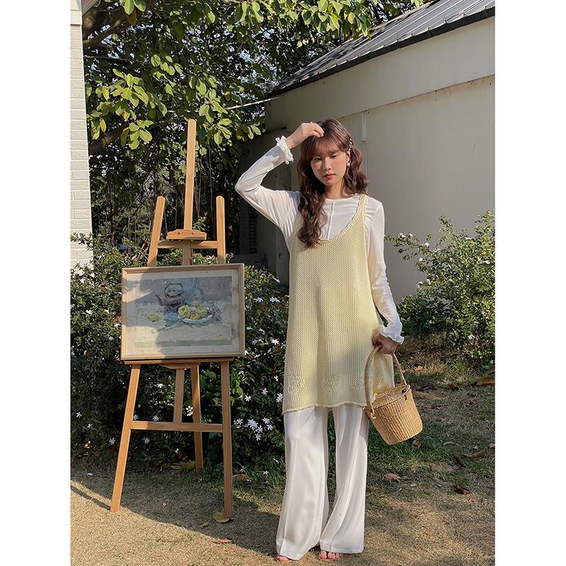 

Ge Ming Korean Style Layered Hollow V-Neck Straight Tank Dress for Women, Autumn 2025, Spaghetti Strap, Model N725B One Size (80-130) светло-желтого