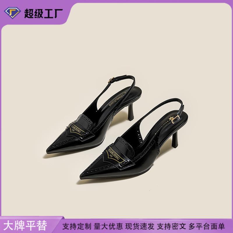 Hong Kong franchise store has the same light luxury black high heels for women to wear high-end pointed back empty sandals, Dijiao single shoes.