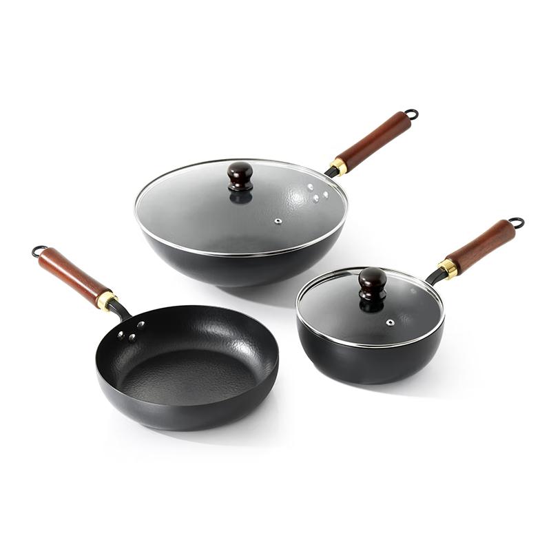 

WORLD KITCHEN Non-Coated Frying Pan, Wok & Saucepan 3-Piece Set