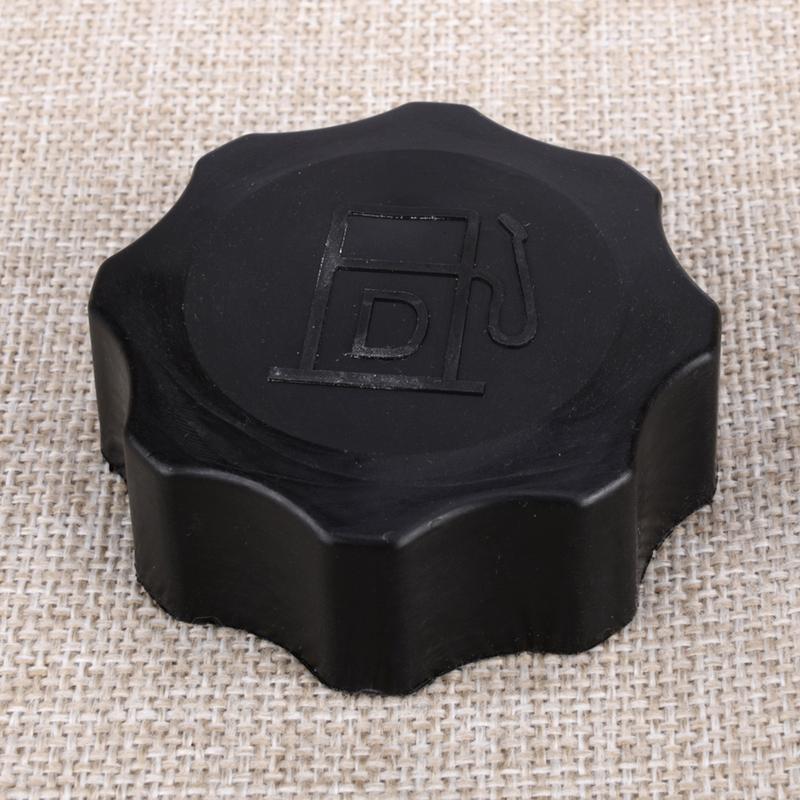 Black Fuel Cap Cover Fit for Kubota B2301HSD B2601HSD L4600DT L4600H B2301 B2601 TC402-4