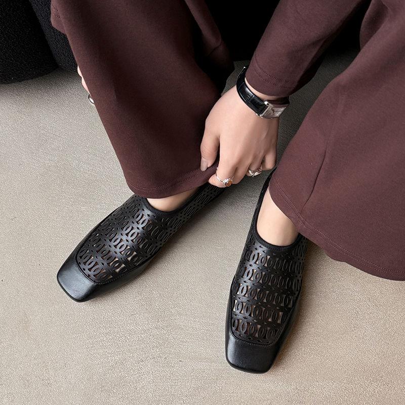 

Fashion 2025 NEW Autumn Women Loafers Genuine Leather Women Shoes Square Toe Chunky Heel Shoes Women Pumps Soft Hollow Shoes 34 чёрный