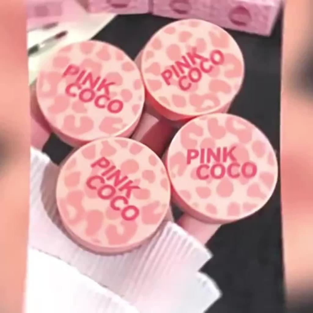 Soft Milk Mist Lipstick Filled Lip Mud Lip Gloss Highly Pigmented Lip Glaze Matte Lipstick with Built-in Small Lip Brush Lip Makeup for Daily Makeup