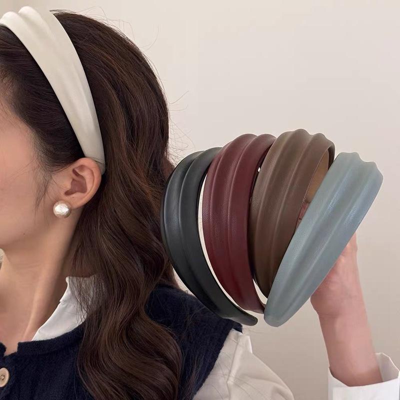 Korean Vintage Wide Hairband For Women PU Leather Solid Color Headbands Simple Temperament Elegant Hair Hoop Tie Hair Accessories Headwear