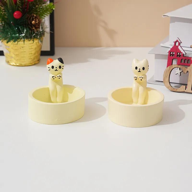 

Cartoon Cat Candlestick Cute Candlestick Candlestick Design Decorative Ornament Home Courtyard Resin Cat Craft Ornament Home Decoration YLE599 Send randomly