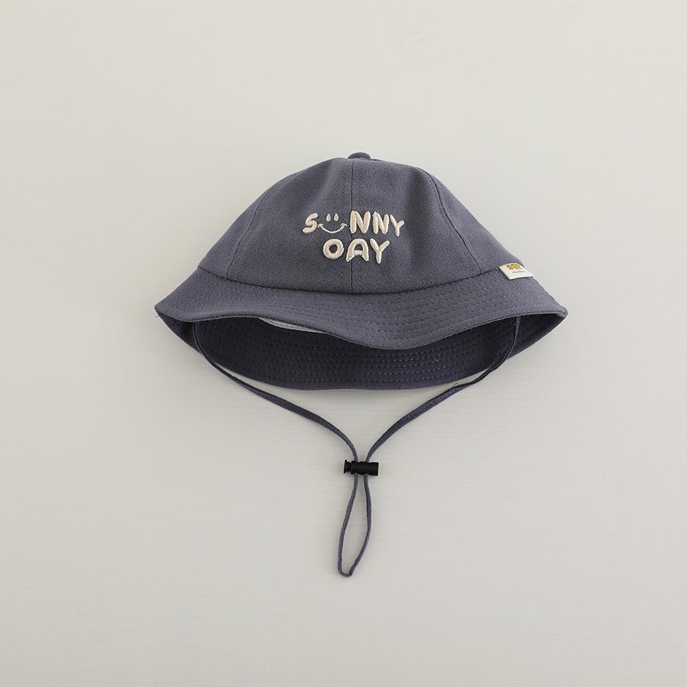 Kids Embroidered Letter Bucket Hat Wide Brim Sun Protection Cap With Windproof Strap For Spring Autumn Outdoor