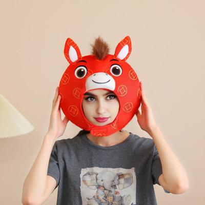 Kryt hlavy s designem koně Klobouk Čínský nový rok Klobouk s maskou koně Potisk Peníze Kůň Nastavitelná rekvizita k focení Slavnostní kostým pro vystoupení Pokrývka hlavy