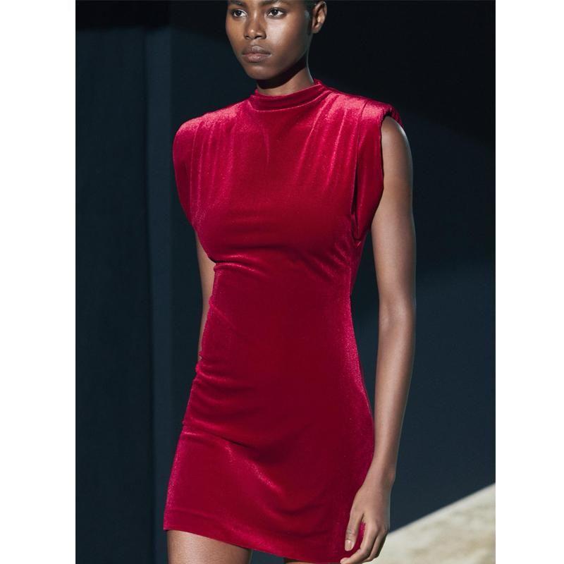 Fall and Winter New Women's Clothing New Year Christmas Velvet Dress with Padded Shoulder Velvet Dress 0036185