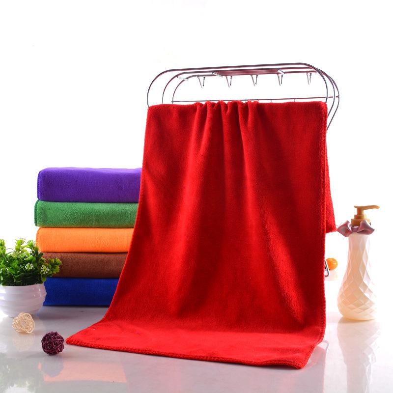 Ściereczki czyszczące niepozostawiające włókien do zakładów fryzjerskich, mycia szyb, mycia samochodów – chłonne, grube, nie pozostawiające włókien – ręczniki na stacje benzynowe.