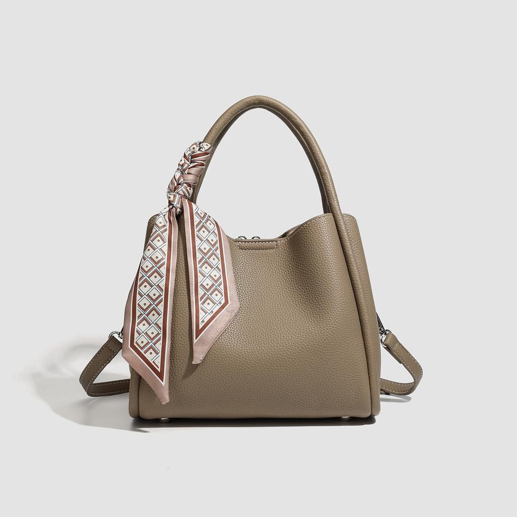 New Messenger Bag Simple and Loose Soft Leather Bucket Bag Versatile Casual Women's Bag Single Shoulder