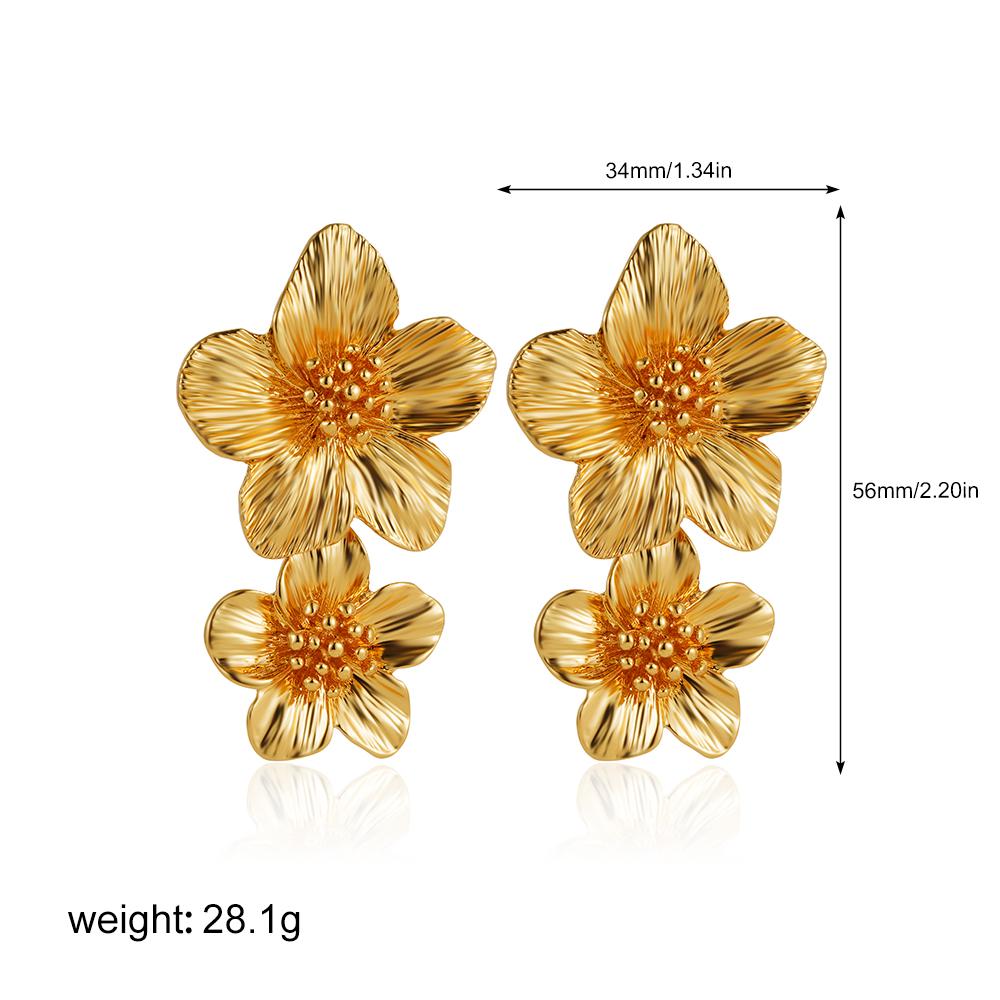 Vintage Metal Striped Texture Heart Stud Earrings for Women 18K Gold Color Plated Love Heart Earring Charm Party Jewelry Gift