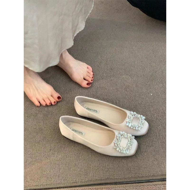 Not tired, shallow feet, single shoes, spring and autumn evening breeze, late square head temperament, French saliva, soft-soled flat shoes, drill