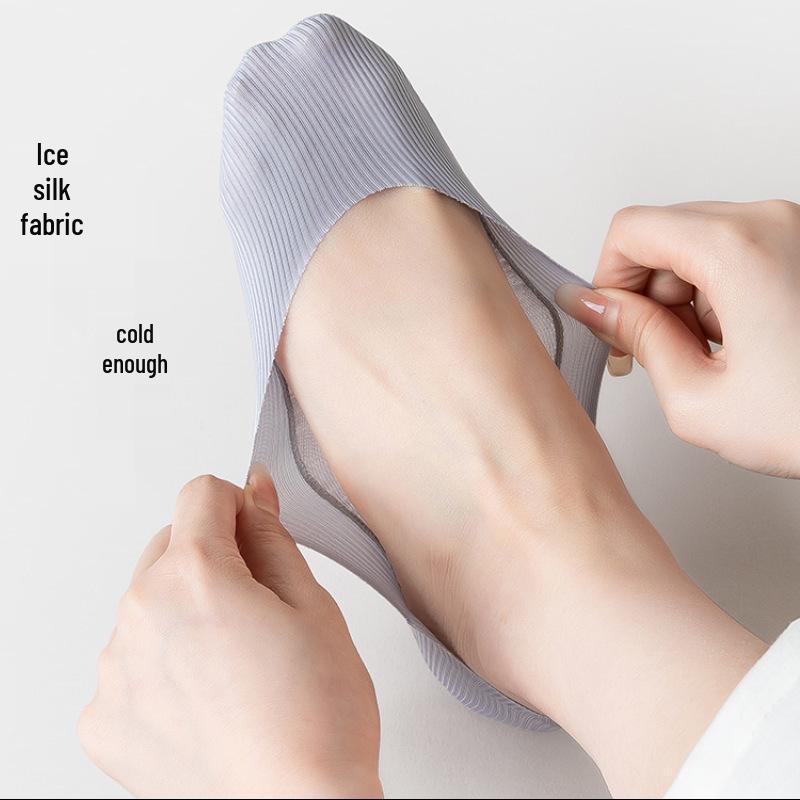 Women's Non-Slip No-Show Cotton Socks with Silicone Grip – Lightweight and No Heel Drop Design