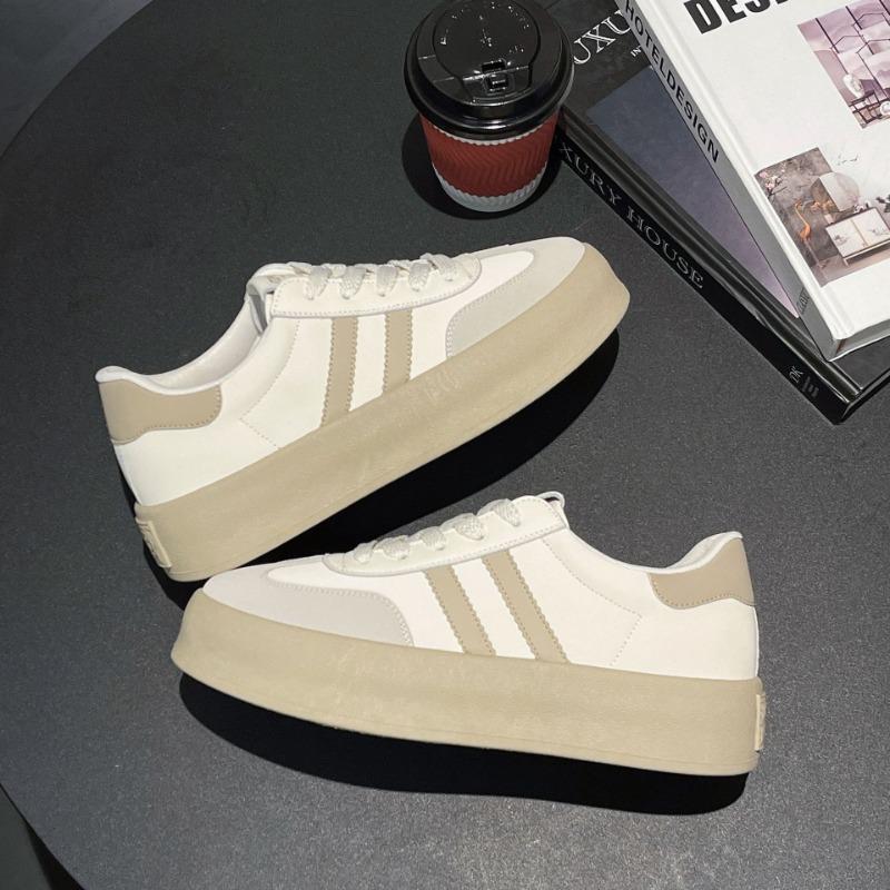 Flat Bottom Low Top Women's Autumn New Fashion Thick Bottom Round Head Lace-up Versatile Casual Sports Shoes