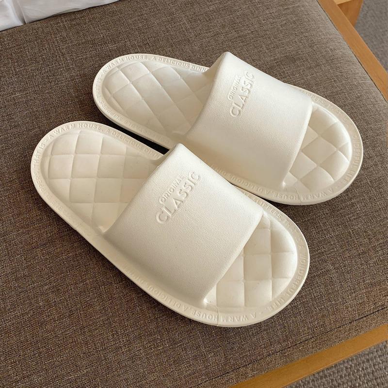 New Indoor One-shoulder Shoes with Soft Soles and A Snug Feel