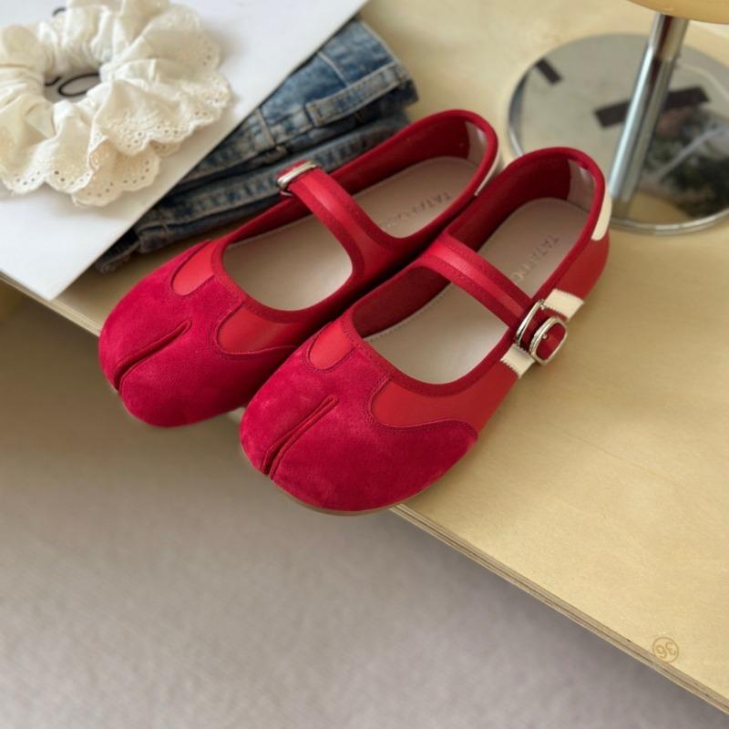 Leather Split-toed Shoes Women's Spring New Versatile Casual Pig's Trotters Soft-soled Soft-faced Shallow-mouth Single Shoes
