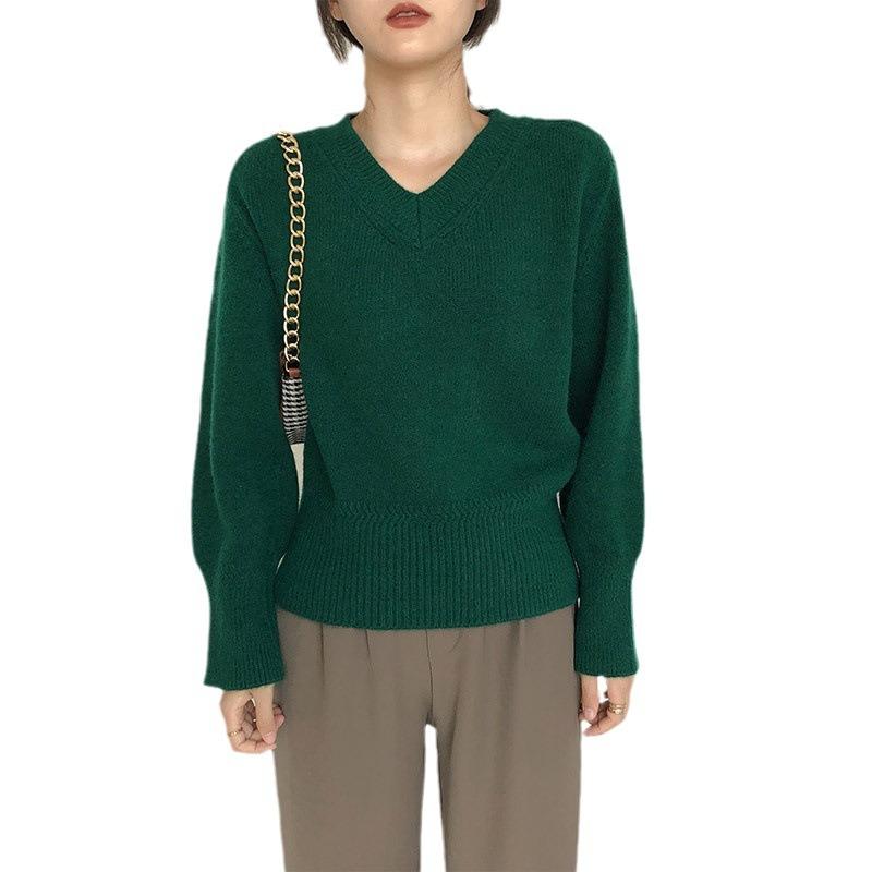 Retro V-neck pullover sweater women's autumn and winter new lazy loose outer wear bottomed knitted sweater top