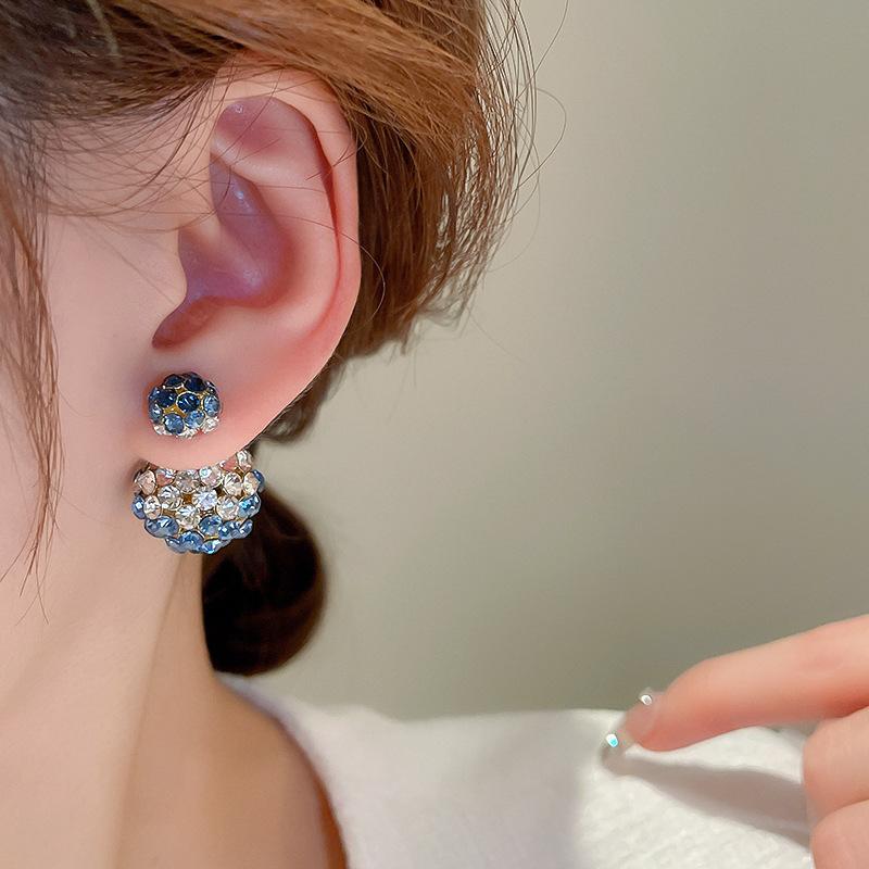 Light luxury diamond-encrusted front and rear two large and small silver needle stud earrings French geometric temperament earrings