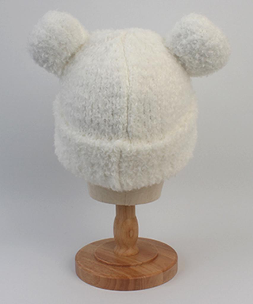 Yunibeosyeolkemiseuteuli Bear Knit White Beanie Bear Beanie