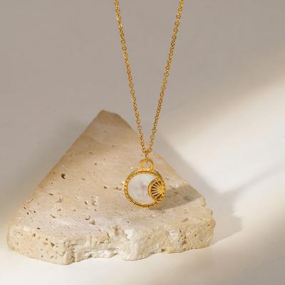 INS Wind Stainless Steel White Shell Moon Necklace Party Gift 18K Gold Plated Round Shell Pendant Necklace Jewelry