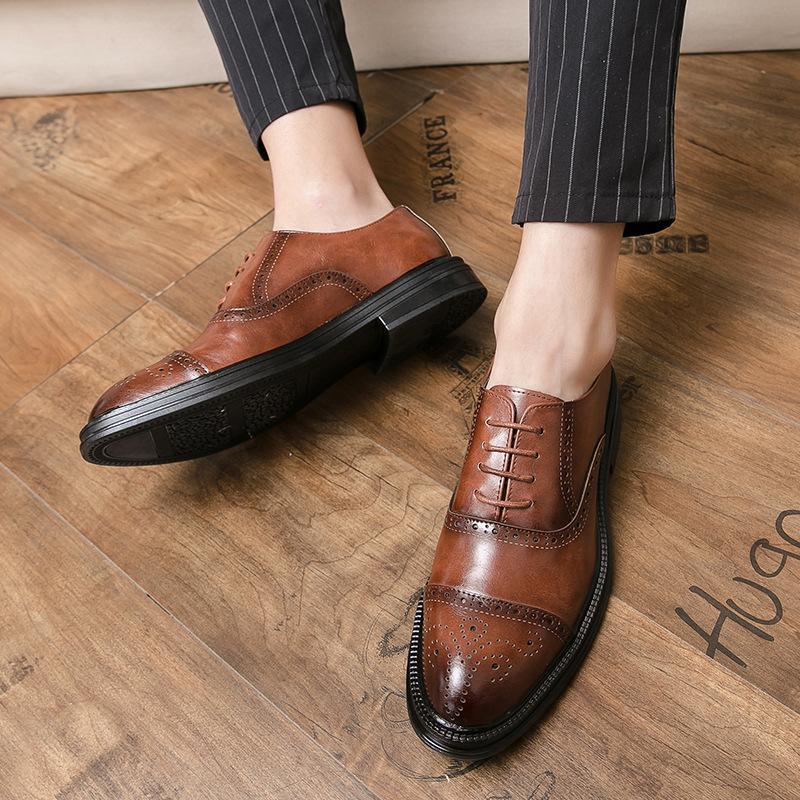 Casual leather shoes men's British pointed business dress to work groom wedding nightclub hairstylist black Korean version men's shoes