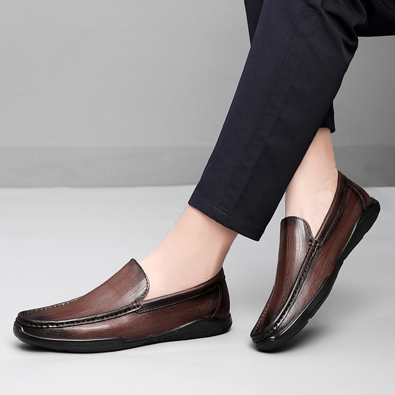 Fashion Soft Sole Male Flats Moccasin Casual Shoes New Men Dress Shoes All-match Loafers Men's Genuine Leather Slip-on Walking Shoes