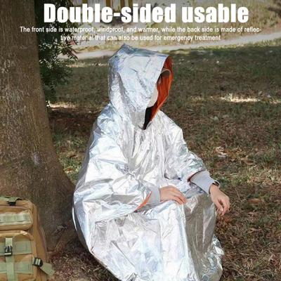 Notfall-Überlebensponcho Thermohaube Tragbare Outdoor-Decke mit wasserdichter winddichter Folie Camping Wandern Reisen