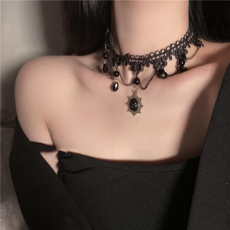 

Ретро Готическое Черное Кружевное Колье с Подвеской-Кисточкой Lace teardrop necklace