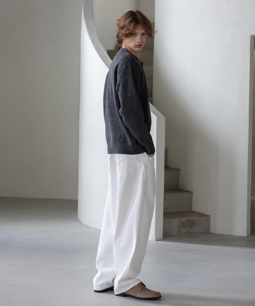 Decoroso Comfort Round Neck Cardigan [Charcoal]