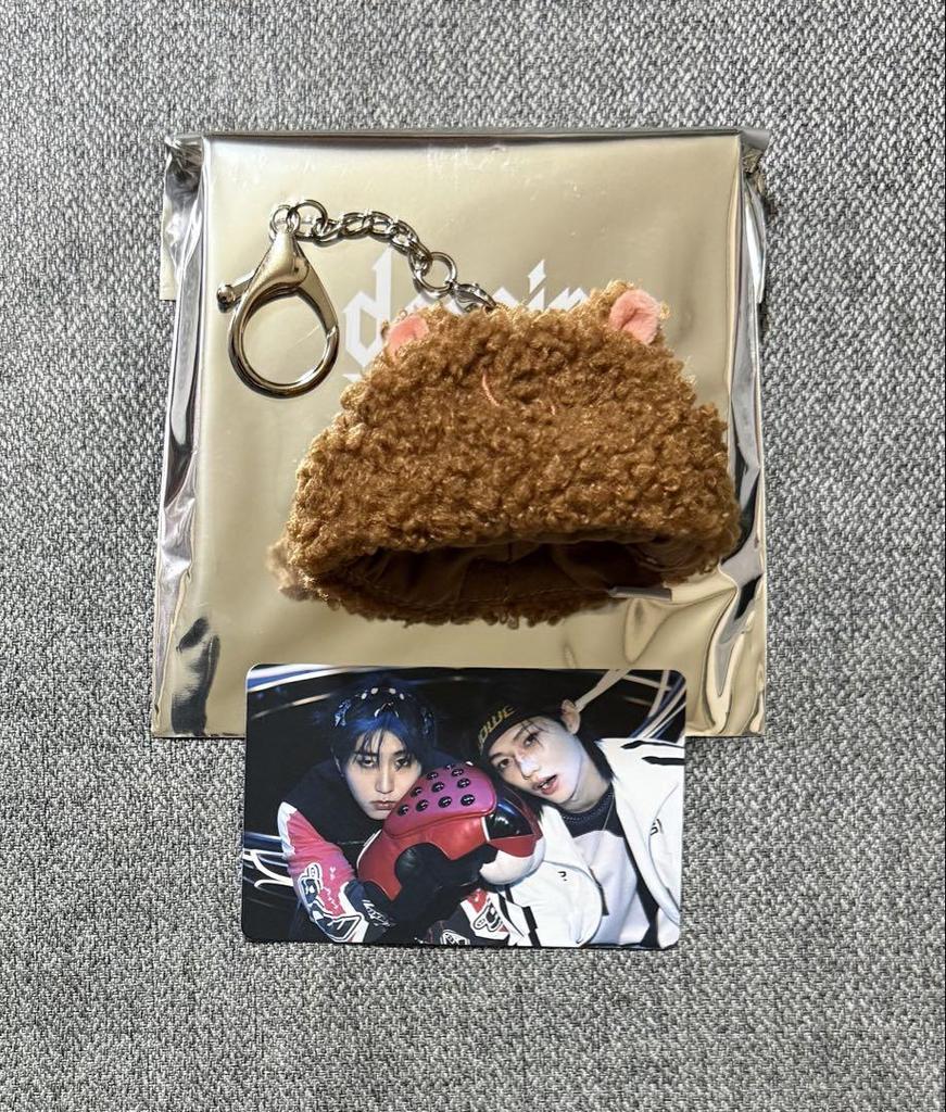 [USED] StrayKids Mini Boa Cap Trading Card HAN QUOKKA