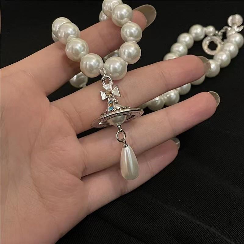 Pearl Saturn Classic Pendant Necklace Geometric Copper Design Fashionable Women