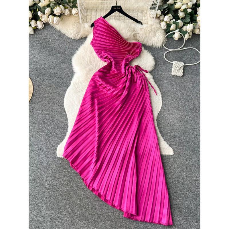 Slash shoulder dress women's high sense hollow waist pleated dress skirt waist irregular shoulder skirt temperament commute