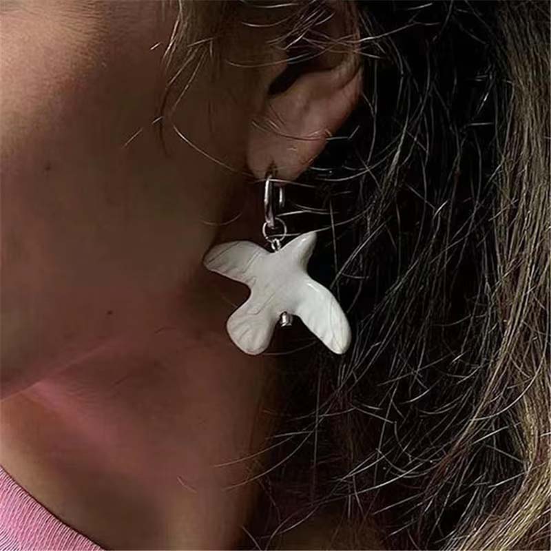 Fashion Metal Geometric Round Ear Hoop White Peace Dove Earrings For Women European American Style Personality Zircon Gift