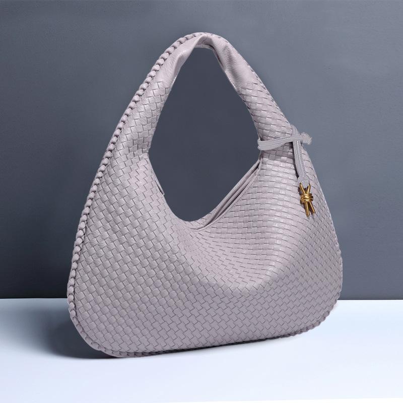 Hand-Woven Retro Single Shoulder Underarm Women'S Bag Fashion Trend Portable Oblique Span Women'S Bag