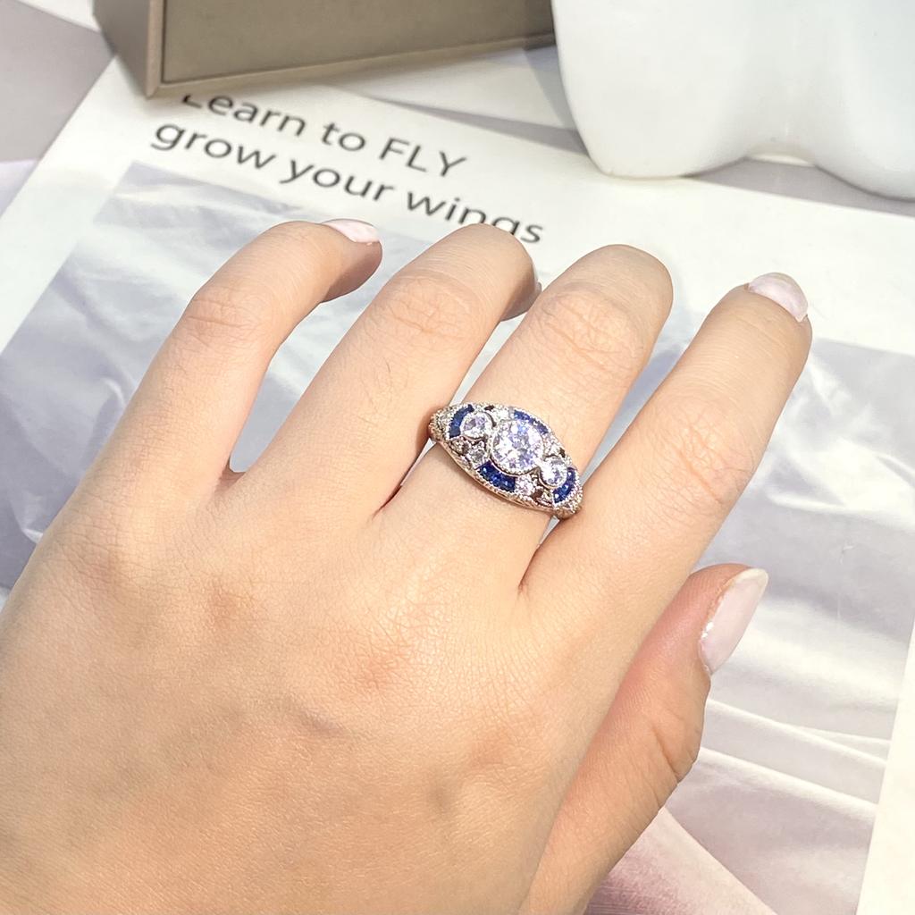 New Fashion Woman Man Party Wedding Gift Luxury Oval White Blue Topaz Zircon 18KT White Gold Ring