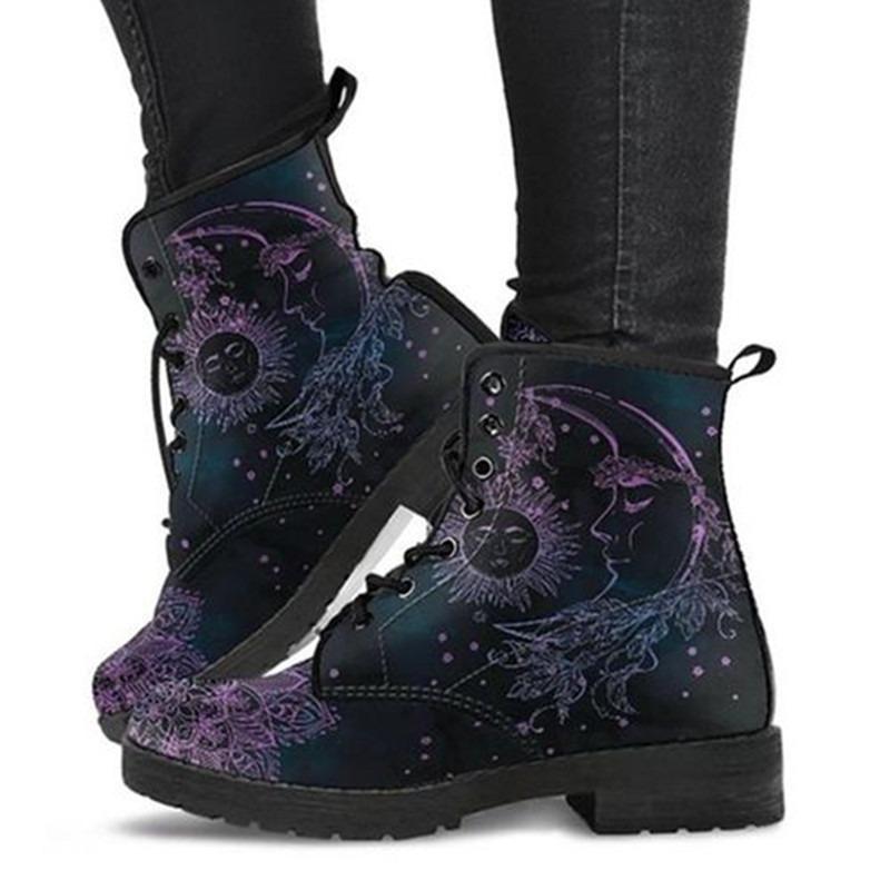 Large Size British Fashion Tooling Boots Large Size Retro Printed Women's High Top Cartoon Pattern Martin Boots