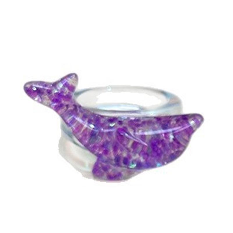 Shimmering Resin Dolphin Ring With Stylish Finish And Ergonomic Band Finger Accessory Perfect For Fashionable Outfits