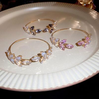 "Exquisite Crystal Leaf Geometric Bracelet: Luxury, Versatile Fashion for Women"