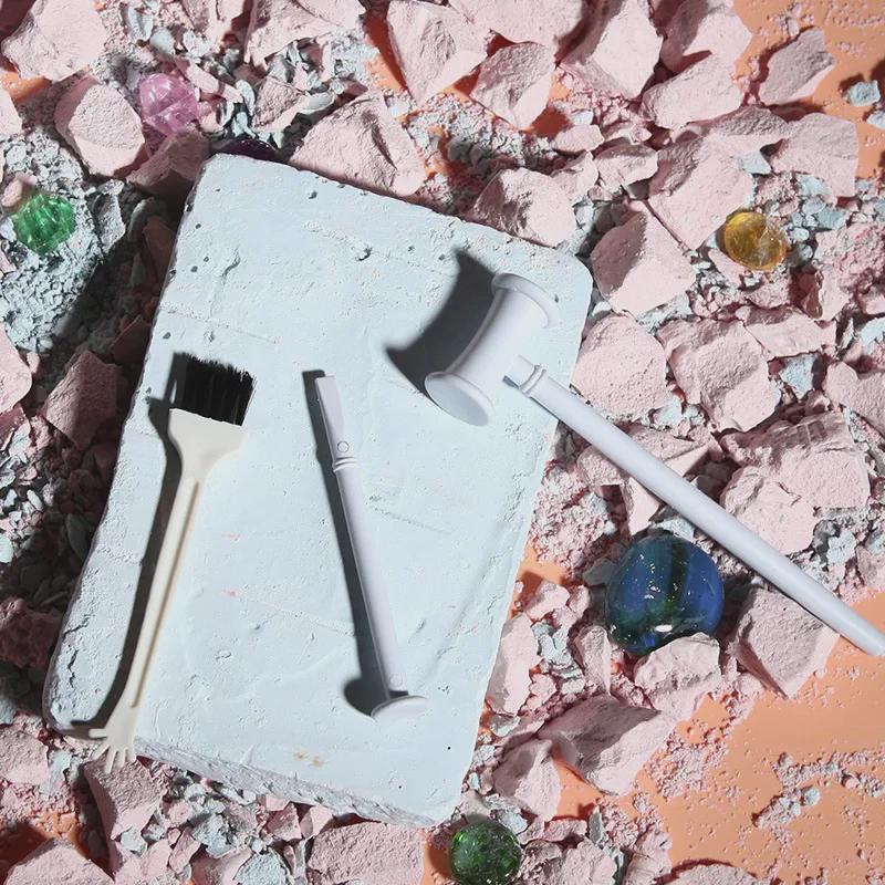 Brinquedo pingente de jade do zodíaco: Caixa surpresa arqueológica luminosa para crianças - Paz e bênçãos feitas à mão.