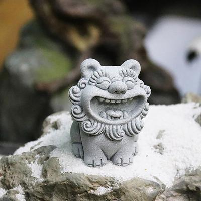 2 Stück Chinesische Legende Gott Tier Statue Niedlicher Torwächter Gott Steinskulptur Geisttier Löwe Handgefertigt Geschenk DIY Dekor