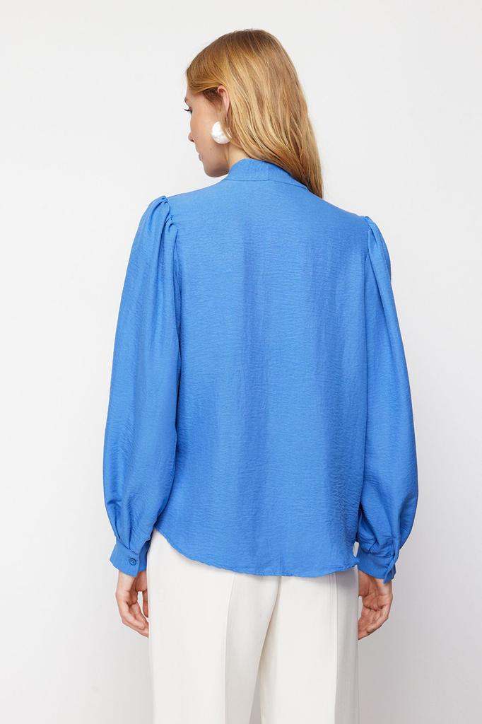 Women's Style Shirt Regular Fit Woven Shirt with Blue Scarf