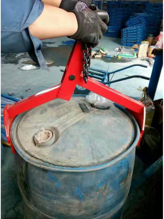 Double-Chain Forklift Eagle Beak Drum Lifting Hook and Spreader Clamp