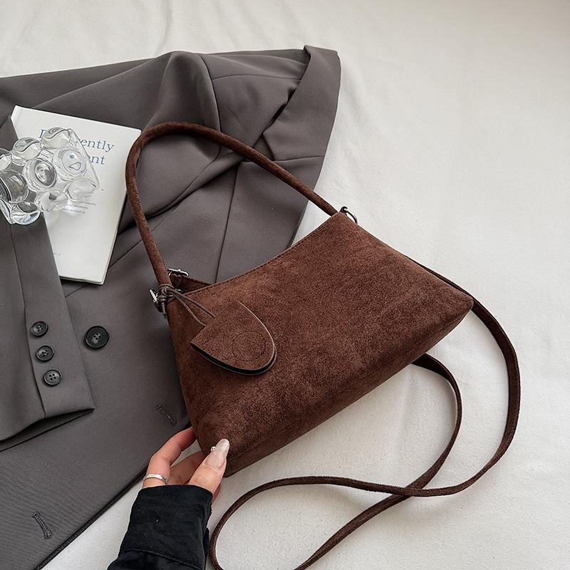 Summer simple solid color musk skin velvet niche underarm bag women's high value foreign style casual handbag commuter shoulder bag